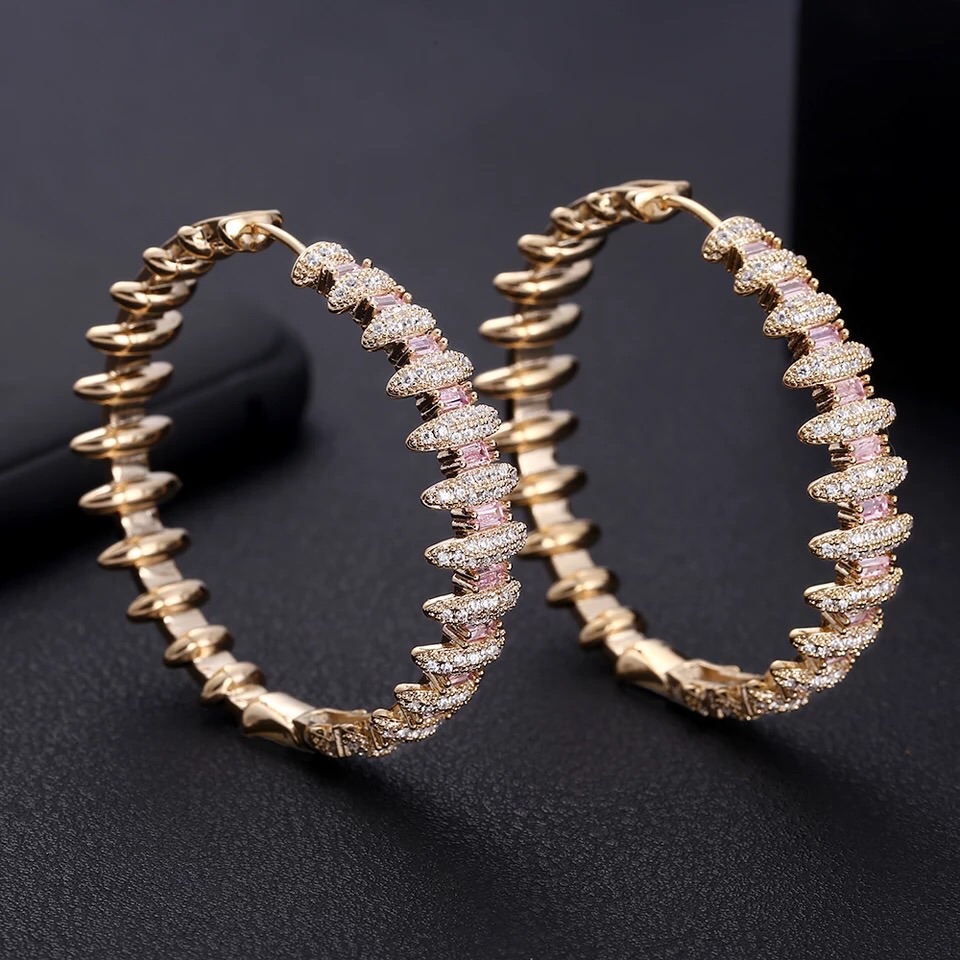 18 Kt Yellow Gold Pink Diamonds Hoop Earrings